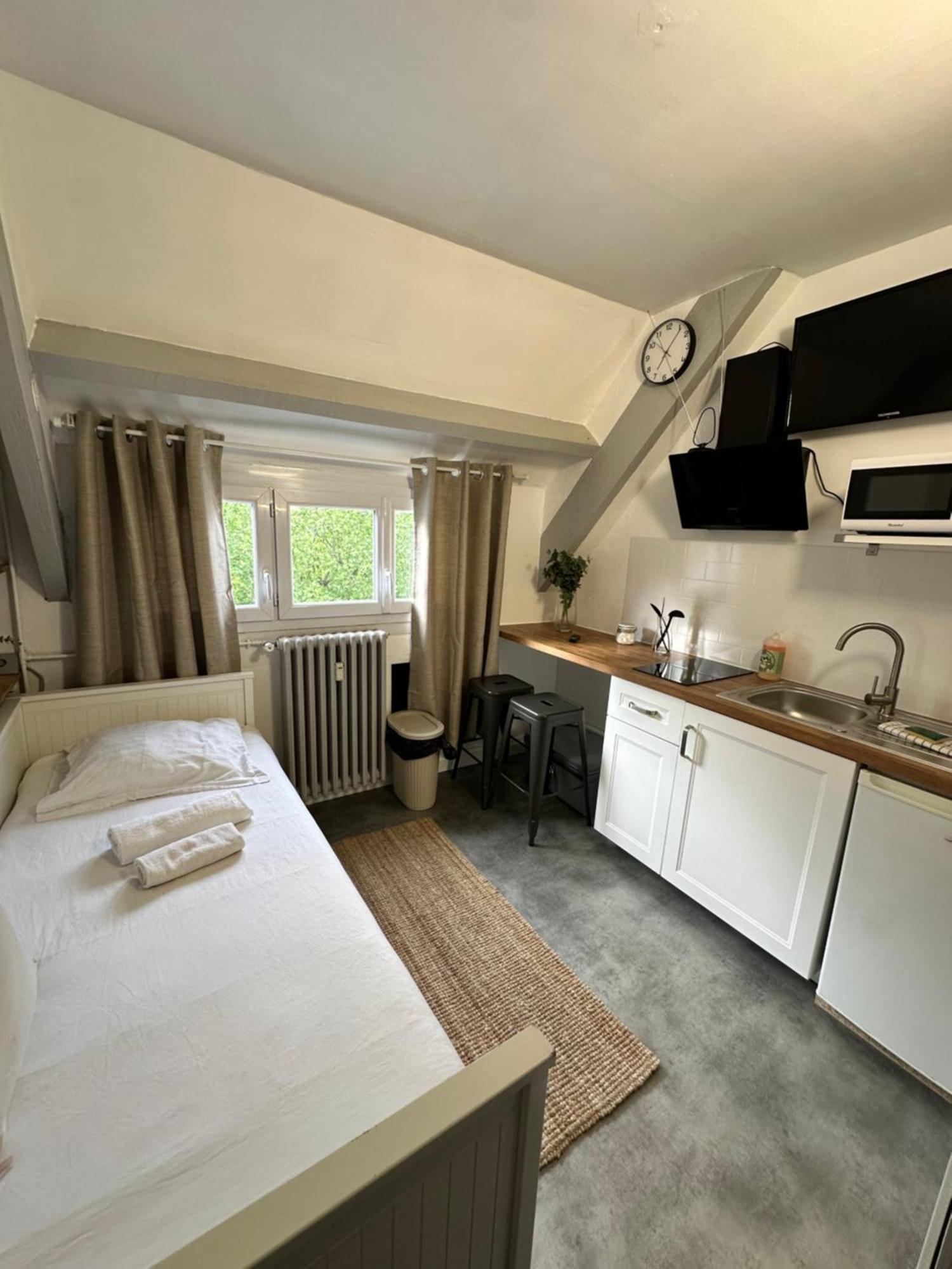 Studio Proche Commodite Et Gare . Centre Ville Caen Exterior photo